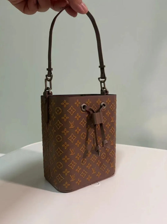 3d Luxury LV pen or brush holder