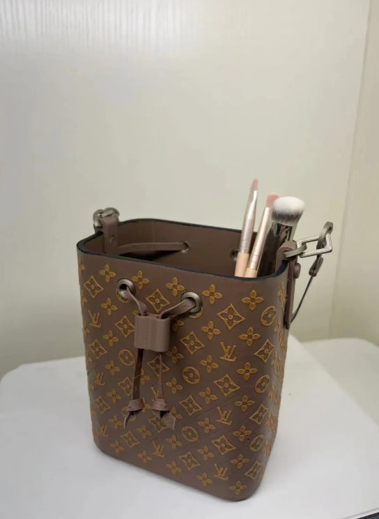 3d Luxury LV pen or brush holder